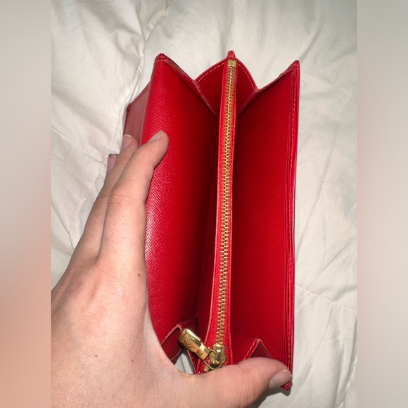 Louis Vuitton Epi Long Wallet - Picture 6 of 10